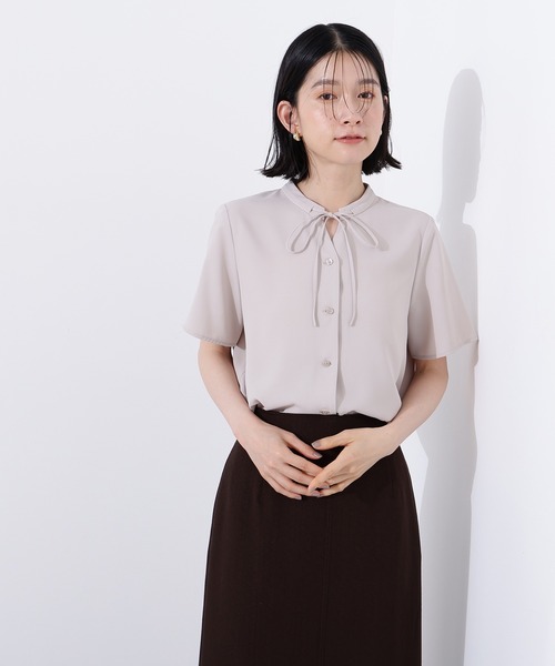 N.（N. Natural Beauty Basic）（エヌエヌナチュラルビューティーベーシック）の「ナローリボンタイブラウス（シャツ/ブラウス・レディース・オフホワイト/ライトグリーン/ベージュ・MEDIUM）」の21枚目の写真