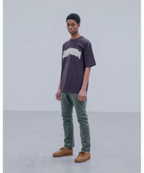 uniform experiment(ユニフォームエクスペリメント)の「CUT-OUT LOGO TEE(Tシャツ/カットソー・メンズ・ブラウン/ライトブルー/ブラック・1/3/2/4)」の4枚目の写真