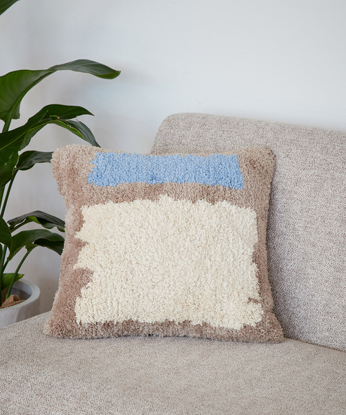 journal standard Furniture (ジャーナルスタンダードファニチャー)の「MULTNOMAH CUSHION マルトノマ クッションカバー 45cm(クッション/クッションカバー・レディース・ブルー系その他・FREE)」の1枚目の写真