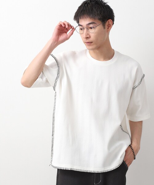 THE SHOP TK (ザ ショップ ティーケー )の「ステッチ刺繍半袖Tシャツ ビックシルエット(Tシャツ/カットソー・メンズ・オフホワイト/ブラック・02/03/04)」の1枚目の写真