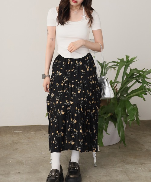 ROOPTOKYO(ループトウキョウ)の「Floral Pattern Tiered Long Skirt / 小花柄 ティアードロングスカート(スカート・レディース・ホワイト/ブラック・FREE)」の11枚目の写真