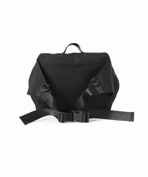 OUTDOOR PRODUCTS(アウトドアプロダクツ)の「OUTDOOR PRODUCTS ex LUMBAR PACK ユニセックス使用可(ショルダーバッグ・レディース・ブラック・FREE)」の6枚目の写真