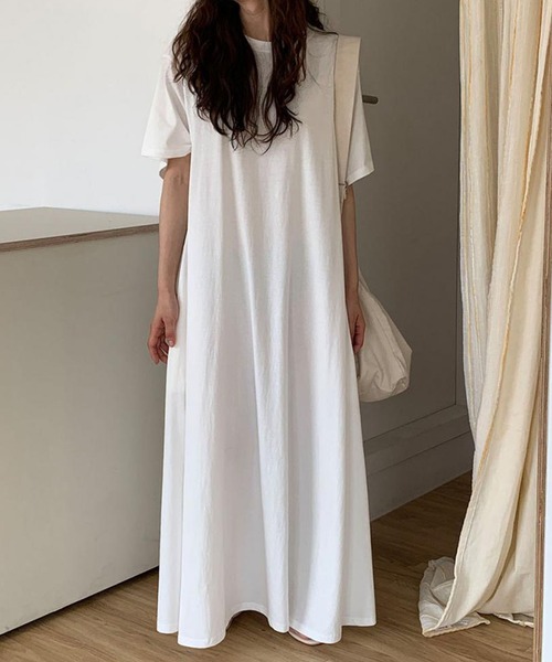 DAY CLOSET(デイ クローゼット)の「レディース 半袖オーバーサイズリラクシーマキシワンピース ルームウェア(ワンピース・レディース・ブルー/ブラック/ラベンダー/ベージュ/ホワイト・FREE)」の2枚目の写真