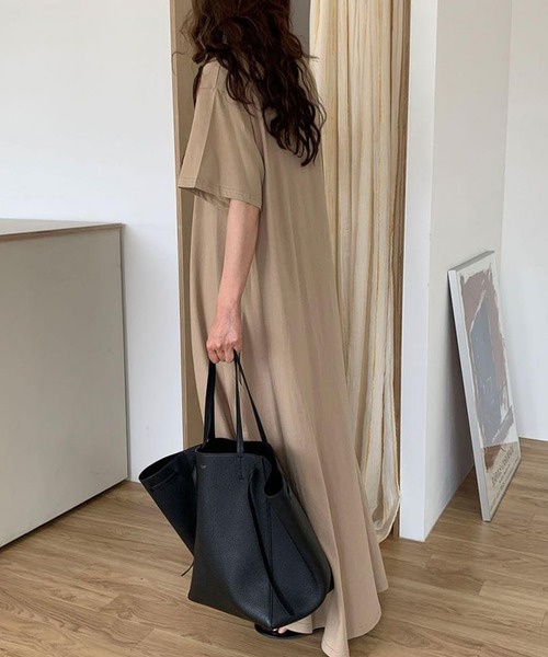 DAY CLOSET(デイ クローゼット)の「レディース 半袖オーバーサイズリラクシーマキシワンピース ルームウェア(ワンピース・レディース・ブルー/ブラック/ラベンダー/ベージュ/ホワイト・FREE)」の11枚目の写真
