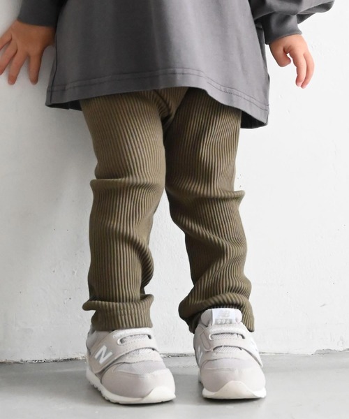 PUPPAPUPO(プッパプーポ)の「レギンス パンツ リブ(レギンス/スパッツ・キッズ・モスグリーン/イエロー/ミント/モカ/チャコール/杢グレー/ピンクベージュ/ライラック/グレイッシュベージュ/カーキ/アイボリー/ブラック・70/80/90/100/110)」の8枚目の写真