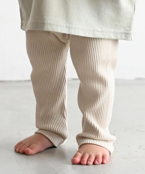 PUPPAPUPO(プッパプーポ)の「レギンス パンツ リブ(レギンス/スパッツ・キッズ・モスグリーン/イエロー/ミント/モカ/チャコール/杢グレー/ピンクベージュ/ライラック/グレイッシュベージュ/カーキ/アイボリー/ブラック・70/80/90/100/110)」の2枚目の写真