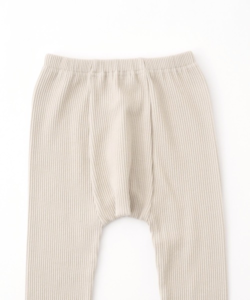 PUPPAPUPO(プッパプーポ)の「レギンス パンツ リブ(レギンス/スパッツ・キッズ・モスグリーン/イエロー/ミント/モカ/チャコール/杢グレー/ピンクベージュ/ライラック/グレイッシュベージュ/カーキ/アイボリー/ブラック・70/80/90/100/110)」の18枚目の写真