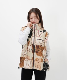 Common Noun（コモン ナウン）の「“CAT”＆“DOG” norahi フリースベスト（ベスト）」