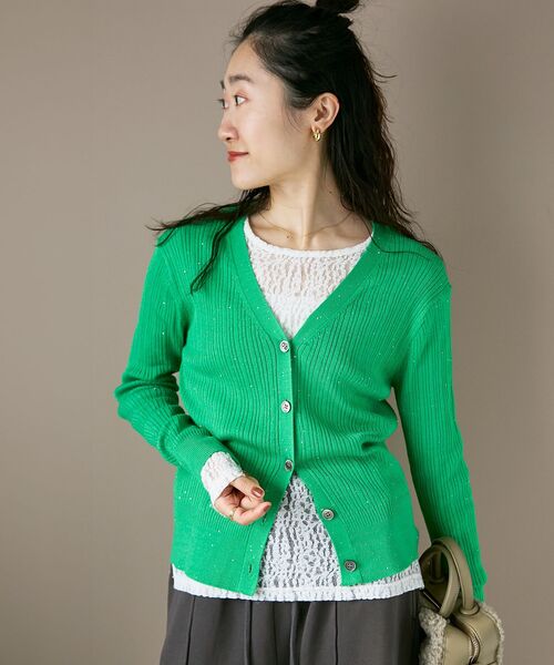 le.coeur blanc（ルクールブラン）の「《手洗い可能》スパンコールリブVネックカーディガン（カーディガン/ボレロ・レディース・チャコールグレー/グリーン/ブラウン・38）」の20枚目の写真