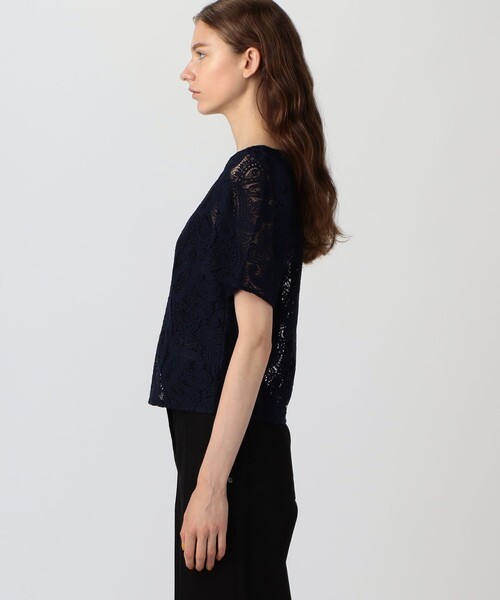 BAUM UND PFERDGARTEN(バウムウンドヘルガーデン)の「BAUM UND PFERDGARTEN MERA レースシャツ(シャツ/ブラウス・レディース・ネイビー・36)」の4枚目の写真