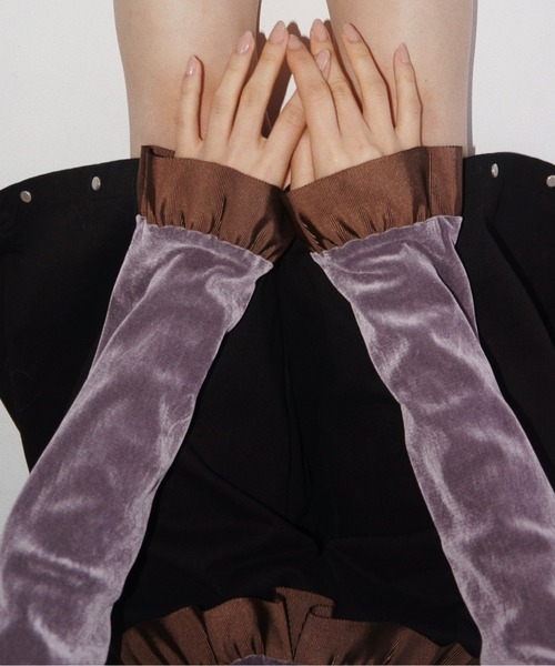 musubore(ムスボレ)の「bi-color flocky frill tops / フロッキーフリルトップス(Tシャツ/カットソー・レディース・グレー/パープル・FREE)」の16枚目の写真