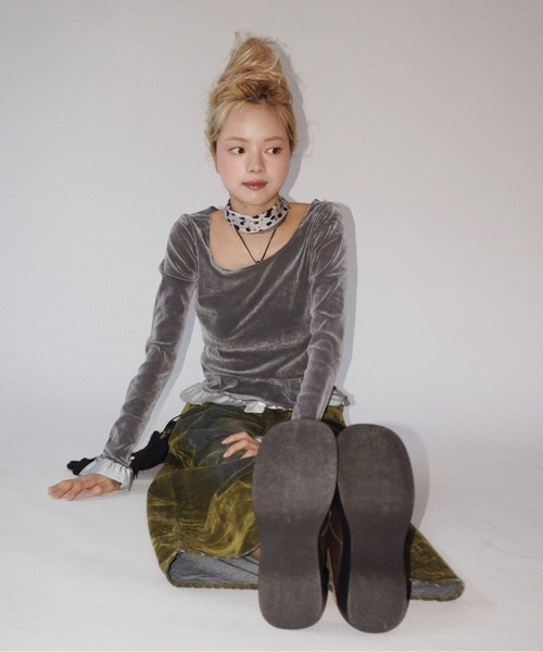 musubore(ムスボレ)の「bi-color flocky frill tops / フロッキーフリルトップス(Tシャツ/カットソー・レディース・グレー/パープル・FREE)」の11枚目の写真