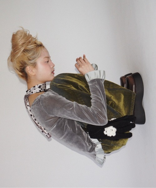 musubore(ムスボレ)の「bi-color flocky frill tops / フロッキーフリルトップス(Tシャツ/カットソー・レディース・グレー/パープル・FREE)」の12枚目の写真