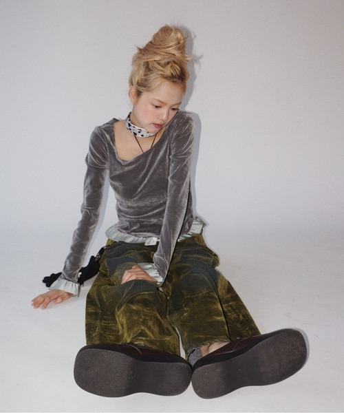 musubore(ムスボレ)の「bi-color flocky frill tops / フロッキーフリルトップス(Tシャツ/カットソー・レディース・グレー/パープル・FREE)」の22枚目の写真
