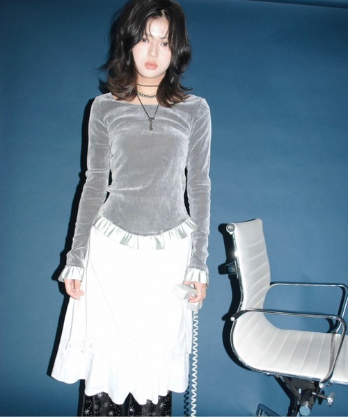 musubore(ムスボレ)の「bi-color flocky frill tops / フロッキーフリルトップス(Tシャツ/カットソー・レディース・グレー/パープル・FREE)」の22枚目の写真