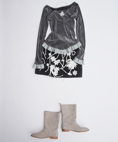 musubore(ムスボレ)の「bi-color flocky frill tops / フロッキーフリルトップス(Tシャツ/カットソー・レディース・グレー/パープル・FREE)」の7枚目の写真