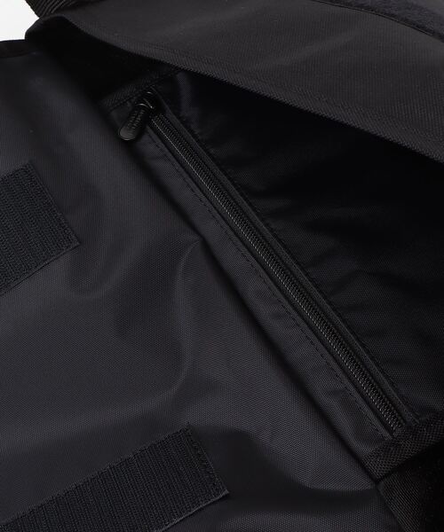 Manhattan Portage(マンハッタンポーテージ)の「Manhattan Portage Casual Messenger マンハッタンポーテージ カジュアルメッセンジャーバッグ メッセンジャーバッグ(メッセンジャーバッグ・レディース・ブラック・FREE)」の12枚目の写真