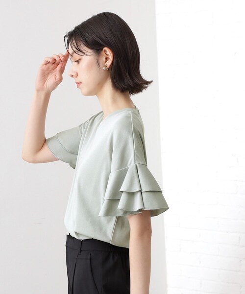 THE SHOP TK (ザ ショップ ティーケー )の「【汗染み防止】袖フリルTシャツ【UVカット/洗濯機OK】(Tシャツ/カットソー・レディース・オフホワイト/サックスブルー/ブラウン系/スミクロ・13/12)」の14枚目の写真