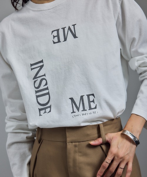 SALON adam et rope'（サロン アダム エ ロペ）の「Vintageライクin me プリントロングスリーブT / ロンT（Tシャツ/カットソー・レディース・オフホワイト/チャコールグレー・FREE）」の5枚目の写真