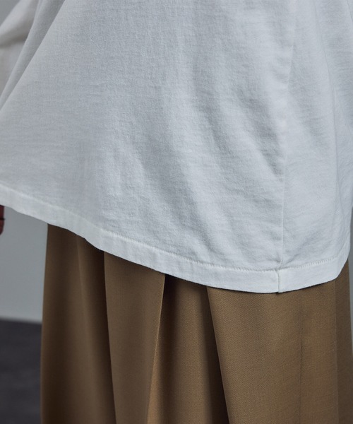 SALON adam et rope'（サロン アダム エ ロペ）の「Vintageライクin me プリントロングスリーブT / ロンT（Tシャツ/カットソー・レディース・オフホワイト/チャコールグレー・FREE）」の9枚目の写真