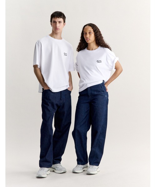Maison Kitsune(メゾンキツネ)の「MAISON KITSUNE HANDWRITING OVERSIZE TEE-SHIRT(Tシャツ/カットソー・メンズ・ホワイト×ブラック/ブラック×ホワイト・L/M/S/XS/XL)」の5枚目の写真