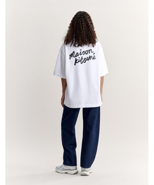 Maison Kitsune(メゾンキツネ)の「MAISON KITSUNE HANDWRITING OVERSIZE TEE-SHIRT(Tシャツ/カットソー・メンズ・ホワイト×ブラック/ブラック×ホワイト・L/M/S/XS/XL)」の6枚目の写真