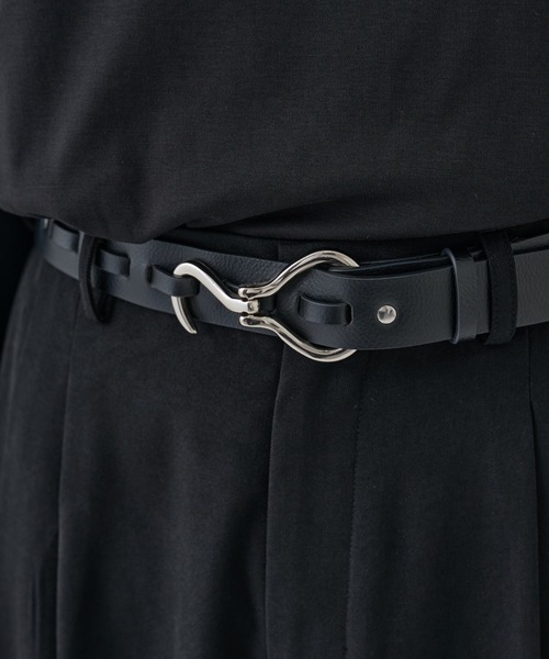 COLONY 2139（コロニートゥーワンスリーナイン）の「フックバックルベルト（ベルト・メンズ・ブラック・FREE）」の7枚目の写真