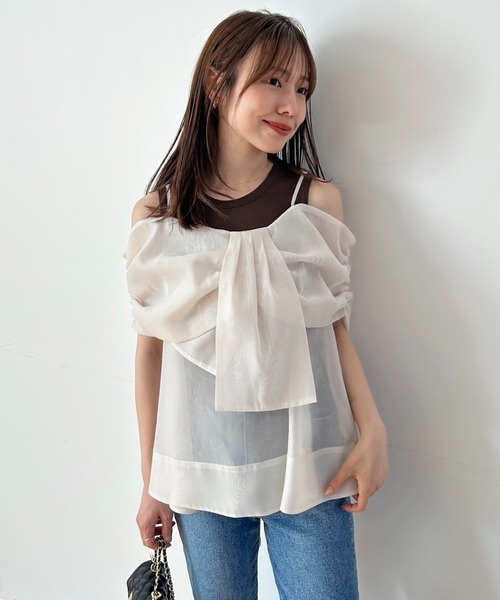 SNIDEL(スナイデル)の「デザインブラウスSETノースリカットソー(Tシャツ/カットソー・レディース・ホワイト/ブラウン/ライトブルー・F)」の3枚目の写真