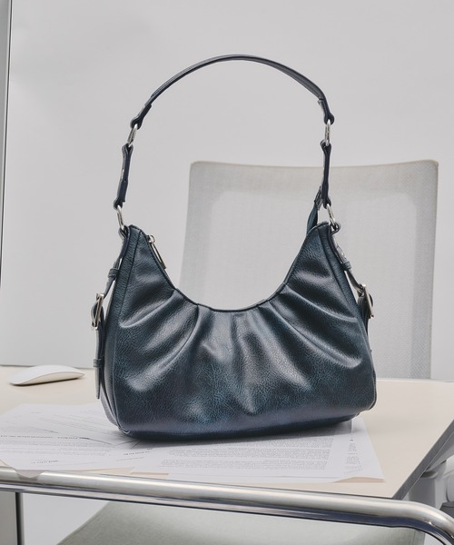 selle glant サイドデザインタックハーフムーンバッグ SIDE DESIGN TUCK HALF MOON BAG/サイドデザインタックハーフ