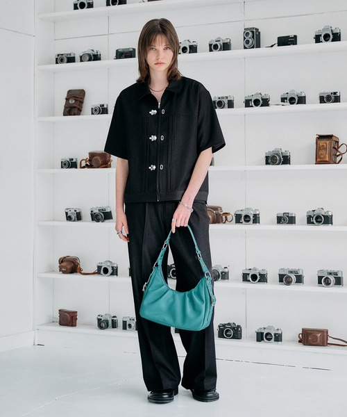 SIDE DESIGN TUCK HALF MOON BAG/サイドデザインタックハーフムーン