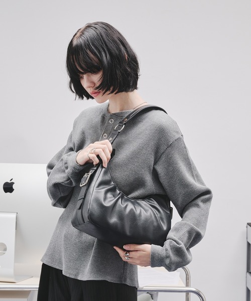 selle glant サイドデザインタックハーフムーンバッグ SIDE DESIGN TUCK HALF MOON BAG/サイドデザインタックハーフ