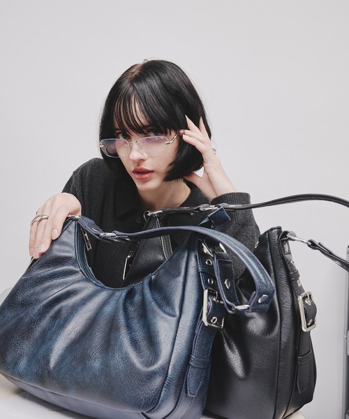 SIDE DESIGN TUCK HALF MOON BAG/サイドデザインタックハーフ