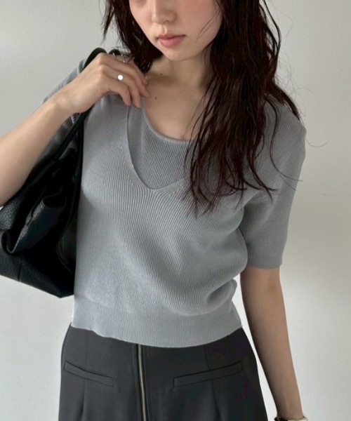 DRWCYS（ドロシーズ）の「レイヤード透かしニットトップス（ニット/セーター・レディース・ブラック/グレー・FREE）」の2枚目の写真