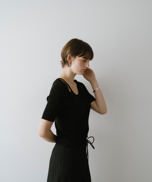 DRWCYS（ドロシーズ）の「レイヤード透かしニットトップス（ニット/セーター・レディース・ブラック/グレー・FREE）」の9枚目の写真