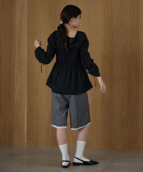 kivi(キヴィ)の「ハーフトラウザーパンツ(その他パンツ・レディース・チャコールグレー/ブラック・MEDIUM/LARGE)」の22枚目の写真