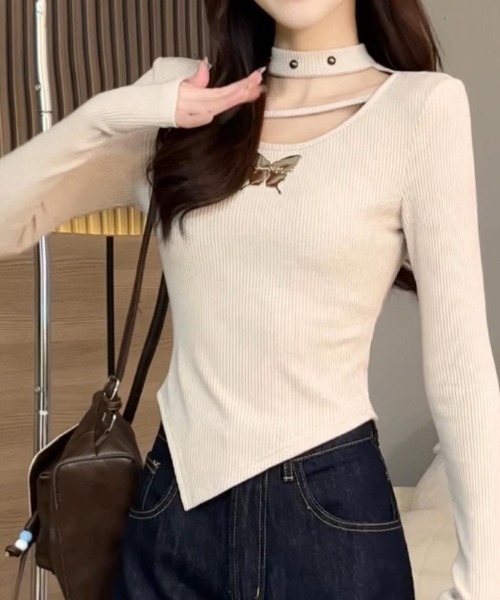 AsheKsha（アシクシャ）の「バタフライモチーフストラップロンスリーブカットソー（Tシャツ/カットソー・レディース・ブラック/グレー/ベージュ・S）」の2枚目の写真