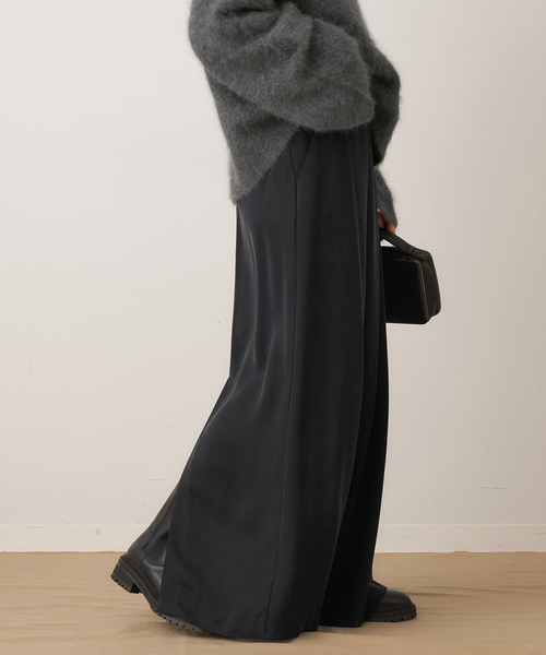 plage(プラージュ)の「cupura satin wrap スカート(スカート・レディース・ホワイト/ブラック・38/34/36)」の11枚目の写真