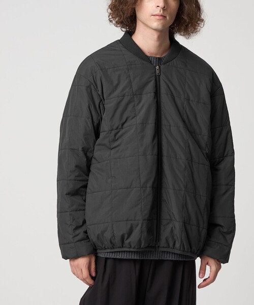CITEN（シテン）の「＜CITEN＞キルティングジップブルゾン（ブルゾン・メンズ・ブラック/ライトグレー・M/L）」の2枚目の写真