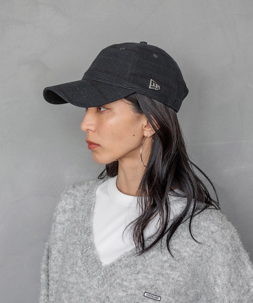 NEW ERA(ニューエラ)の「【HEREIAM】NEWERA別注/9TWNTY LONG VISOR METAL FLAG(キャップ・レディース・その他/ブラック系/グレー系・MEDIUM)」の7枚目の写真