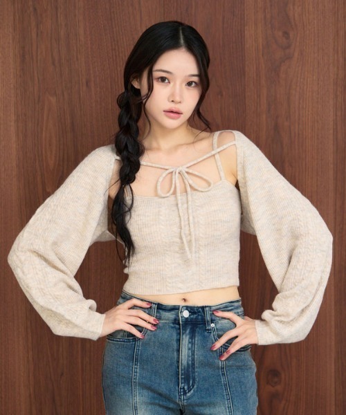 archives（アルシーヴ）の「ケーブルニットボレロアンサンブル（アンサンブル・レディース・モカ/アイボリー/グレー/チャコールグレー・MEDIUM）」の2枚目の写真