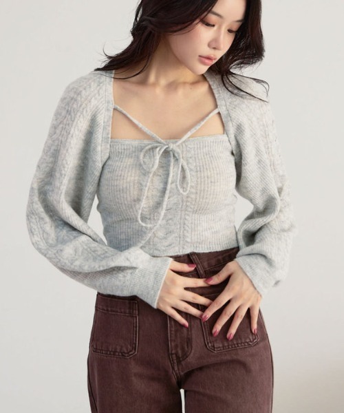 archives（アルシーヴ）の「ケーブルニットボレロアンサンブル（アンサンブル・レディース・モカ/アイボリー/グレー/チャコールグレー・MEDIUM）」の6枚目の写真