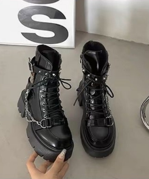 Ritzy（リッツィー）の「Y2K厚底 ダブルバックルロッカーブーツ（ブーツ・レディース・ブラック・22.5/23/23.5/24/24.5/25）」の2枚目の写真