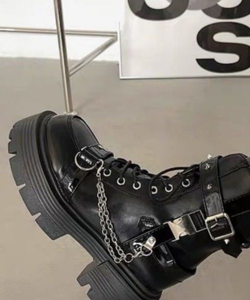 Ritzy（リッツィー）の「Y2K厚底 ダブルバックルロッカーブーツ（ブーツ・レディース・ブラック・22.5/23/23.5/24/24.5/25）」の4枚目の写真