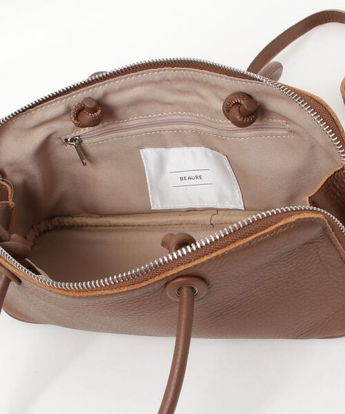 Beau're（ヴュレ）の「【BEAURE/ビュレ】横長 ブガッティ型 2Way ショルダー Bag（ハンドバッグ・レディース・ブラウン/シルバー/ブラック/アイボリー/ネイビー・FREE）」の22枚目の写真