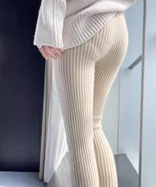 ampm(エーエムピーエム)の「リブニットレギンス/スパッツ/タイツ風パンツ(その他パンツ・レディース・ベージュ/ブラック/グレー・FREE)」の17枚目の写真