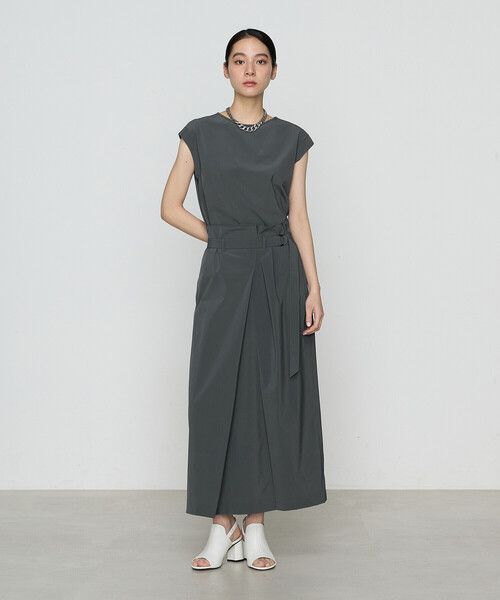 Gabardine K.T(ギャバジンケーティー)の「【セットアップ対応】ナイロン2WAYストレッチ ラップ風スカート(スカート・レディース・カーキ/グレー/ブラック・9号)」の9枚目の写真