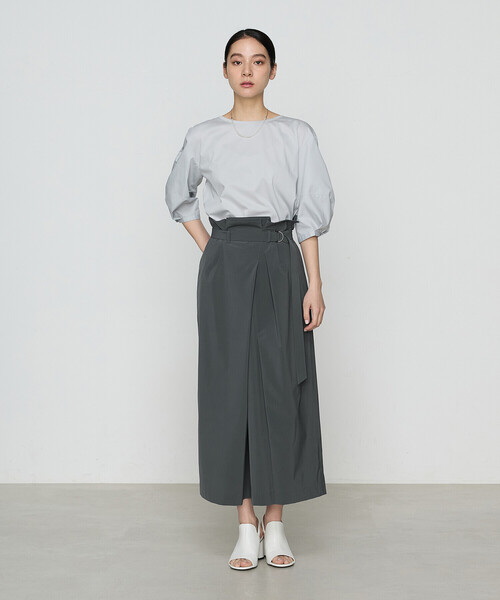 Gabardine K.T(ギャバジンケーティー)の「【セットアップ対応】ナイロン2WAYストレッチ ラップ風スカート(スカート・レディース・カーキ/グレー/ブラック・9号)」の8枚目の写真