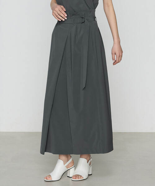 Gabardine K.T(ギャバジンケーティー)の「【セットアップ対応】ナイロン2WAYストレッチ ラップ風スカート(スカート・レディース・カーキ/グレー/ブラック・9号)」の12枚目の写真