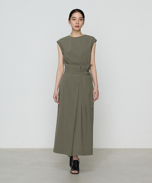 Gabardine K.T(ギャバジンケーティー)の「【セットアップ対応】ナイロン2WAYストレッチ ラップ風スカート(スカート・レディース・カーキ/グレー/ブラック・9号)」の19枚目の写真