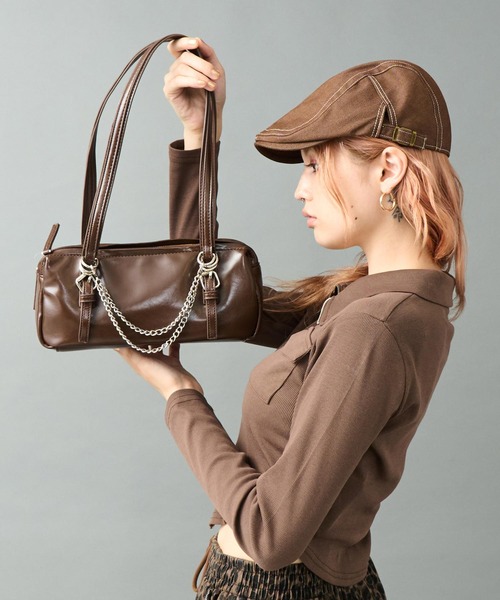 ANAP（アナップ）の「チェーン チャーム ミニ ボストン バッグ（ハンドバッグ・レディース・ブラウン/ブラック・F）」の8枚目の写真